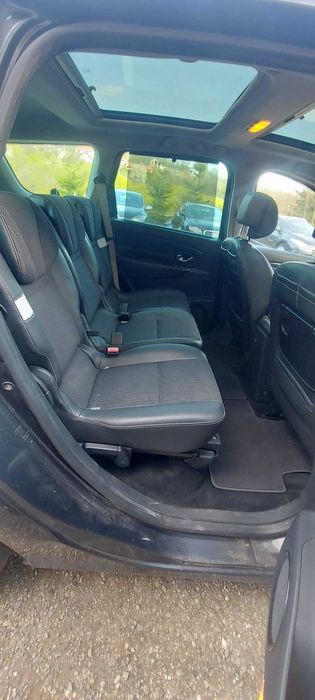 dezmembrez Renault Grand Scenic 1.5 dci/110 cp/an fabricație 2011