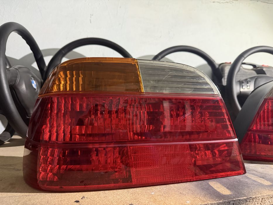 Задние фонари рест BMW e38