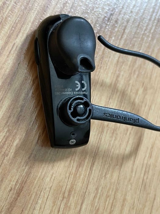 Casca Plantronics Explorer 260