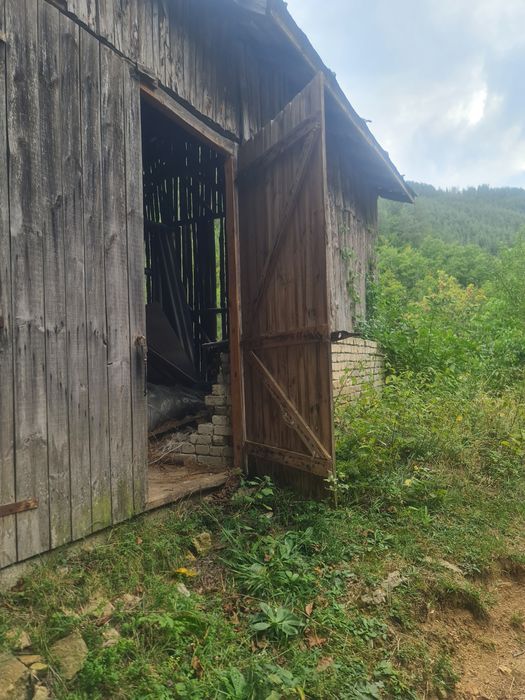 Продава къща в с.Ряка с парцел 1730 кв.м,на 5 км.от гр.Смолян