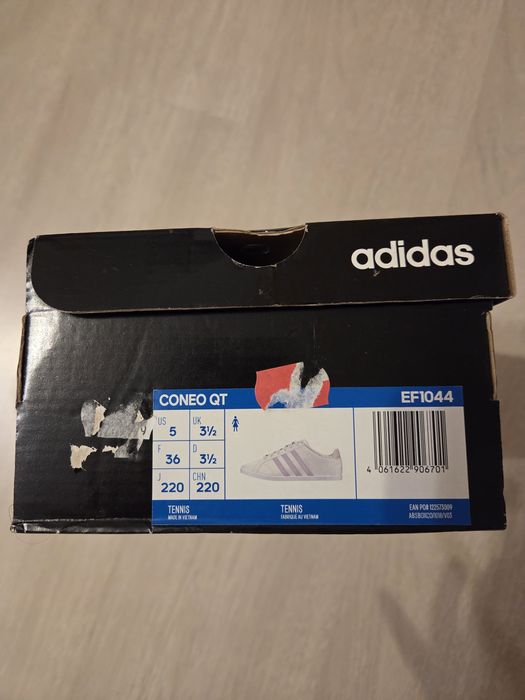 Adidas coneo    QT