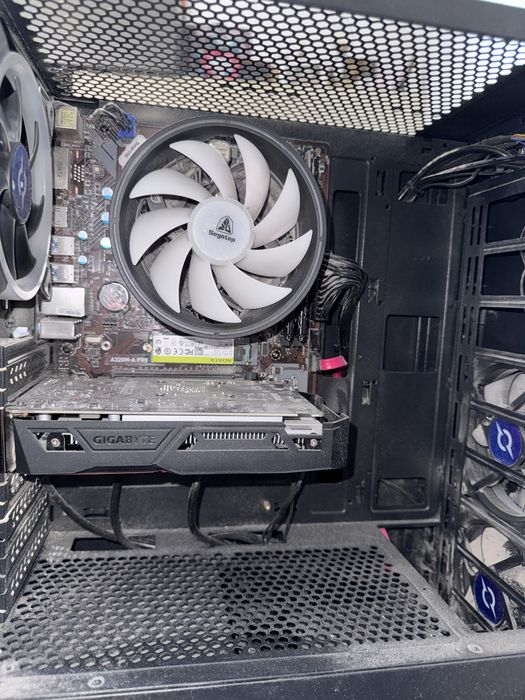 SISTEM AMD R5 1600 + Monitor MSI 60hz