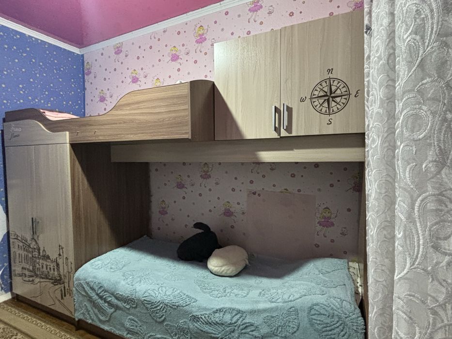 Двухярусный кровать