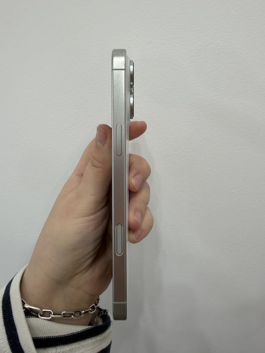 Продам iphone 16pro max 256gb