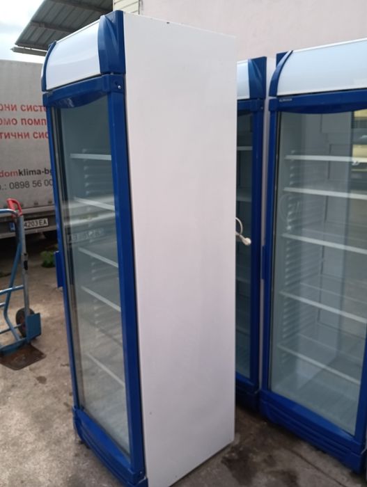 Вертикална плюсова хладилна витрина за бира, вода , безалкохолни напитки и други с 12 месеца гаранция!