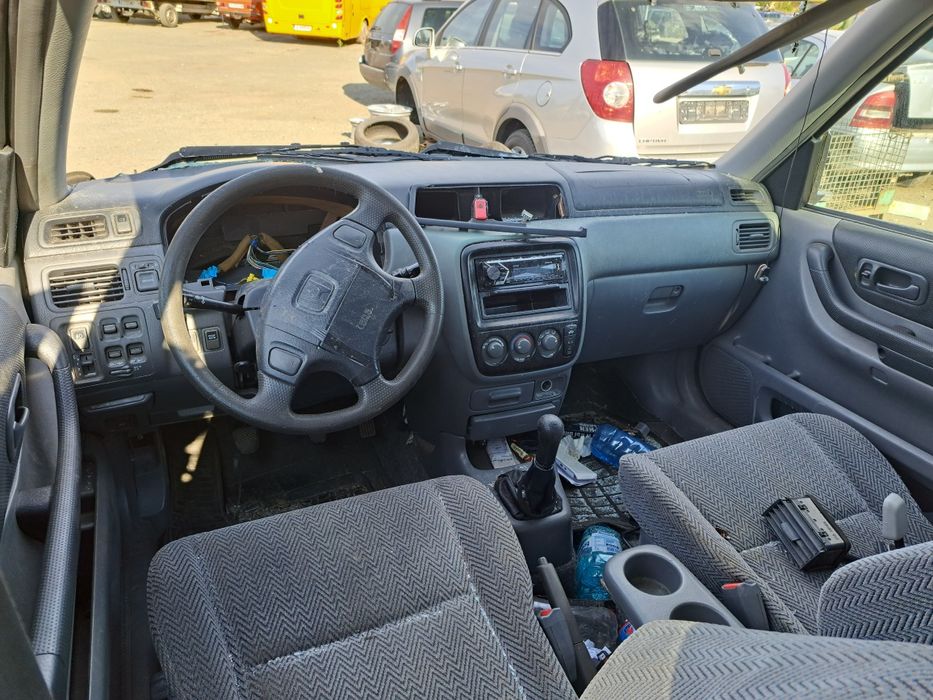 Хонда ЦРВ 2.0 бензин на части !