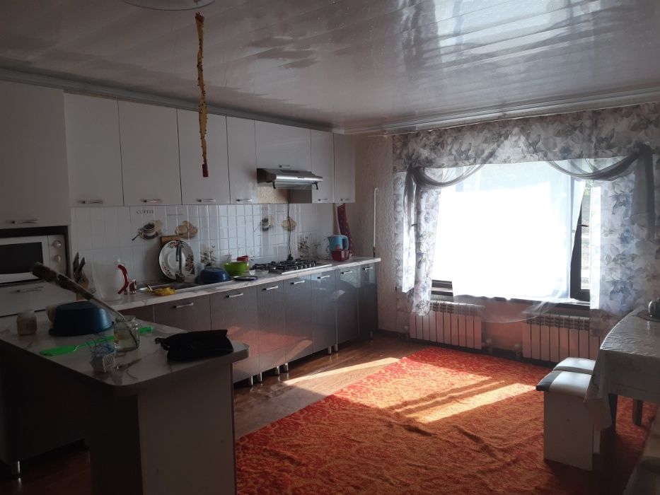 Продам 2х этажный дом.