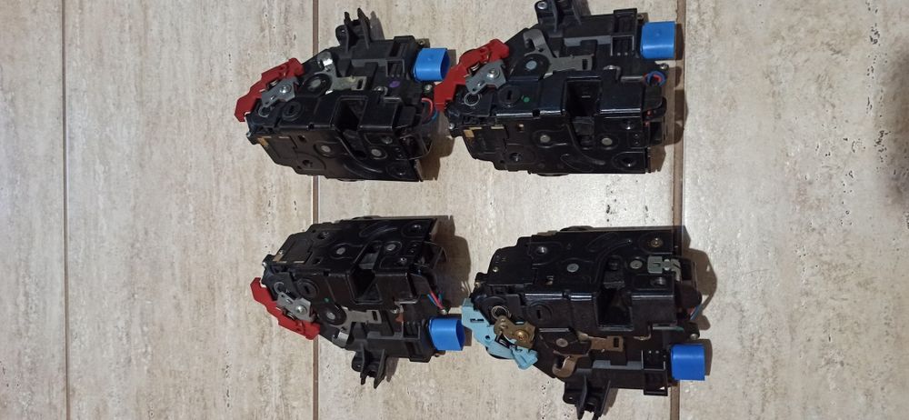 Broasca usa Golf 5 Jetta Touran Octavia 2 fata spate stânga dreapta