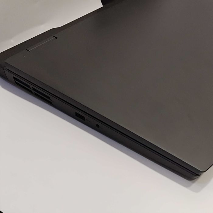 Hope Amanet P8 - Lenovo IdeaPad Gaming 3 / Ryzen 5 6600H / RTX 3050