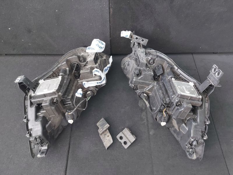 Десен фар Renault Scenic 2018г. LED