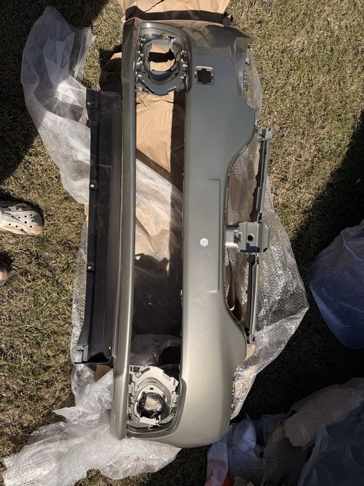 Продам бампер передний логан