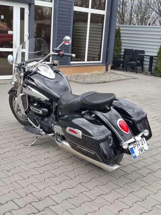 Triumph Rocket III touring