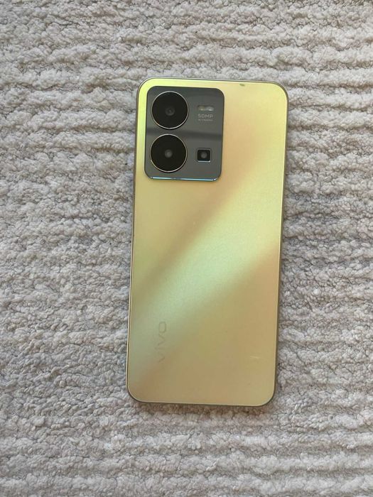 Смартфон Vivo y35