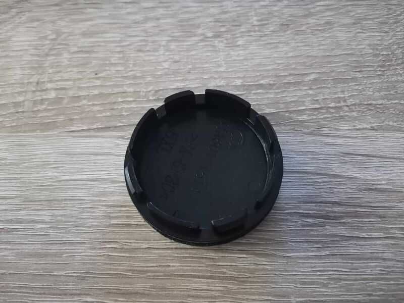 сребристи капачки за джанти за Dacia 56 мм