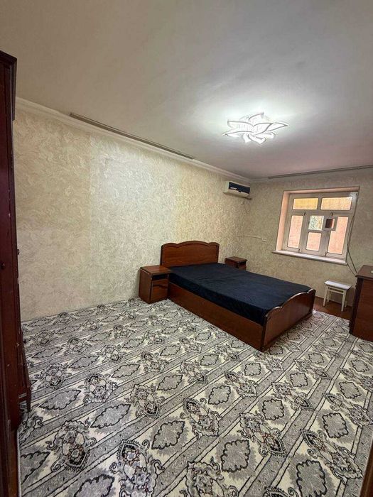 1 комнатная квартира на 1 этаже, можно под бизнес по ул.Октябрьская