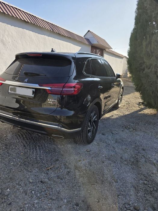 Hongqi hs5 2022 yil