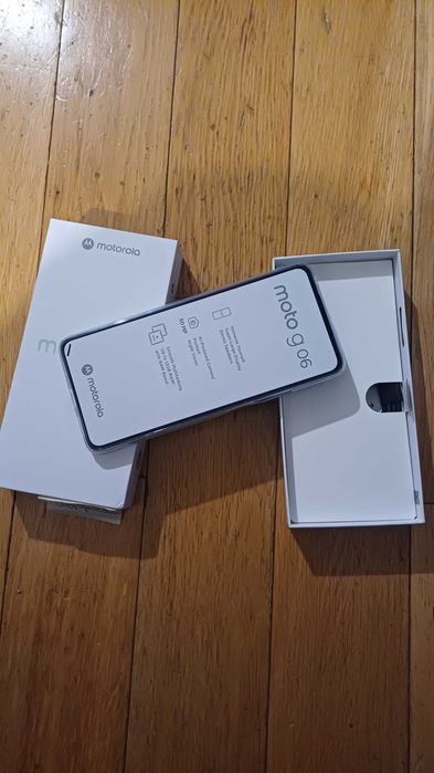 Смартфон Моторола g06