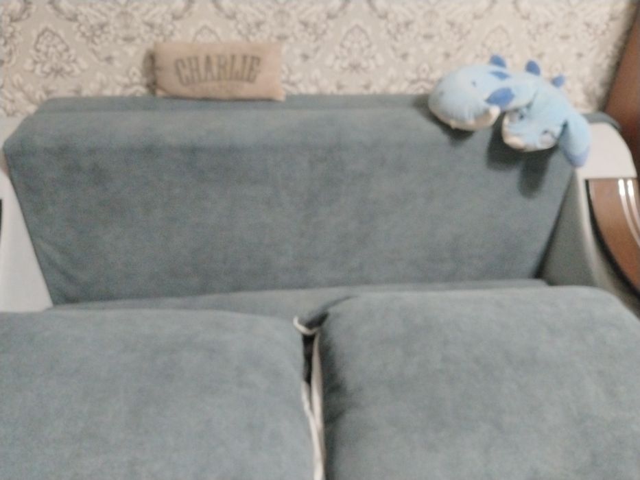 Продам  отличный  диван