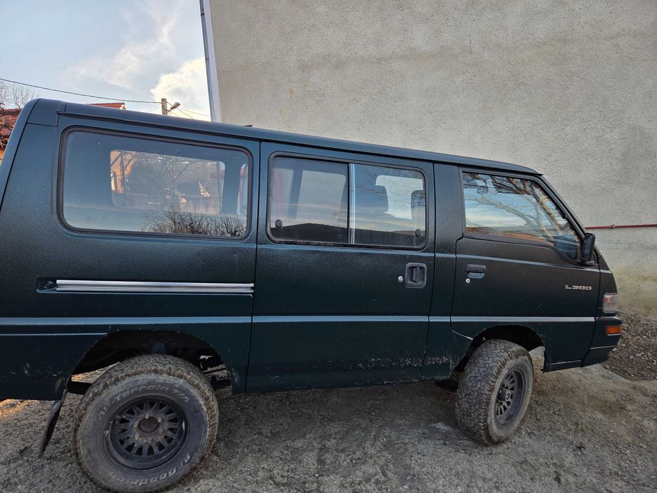 Mitsubishi L300 4×4