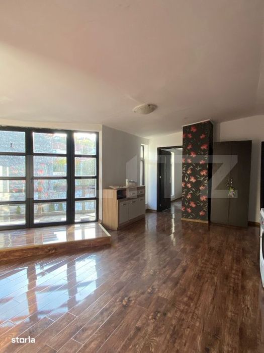 Casa mare, in Centrul Vechi din Deva - 10 camere, ideal locuinta + inv