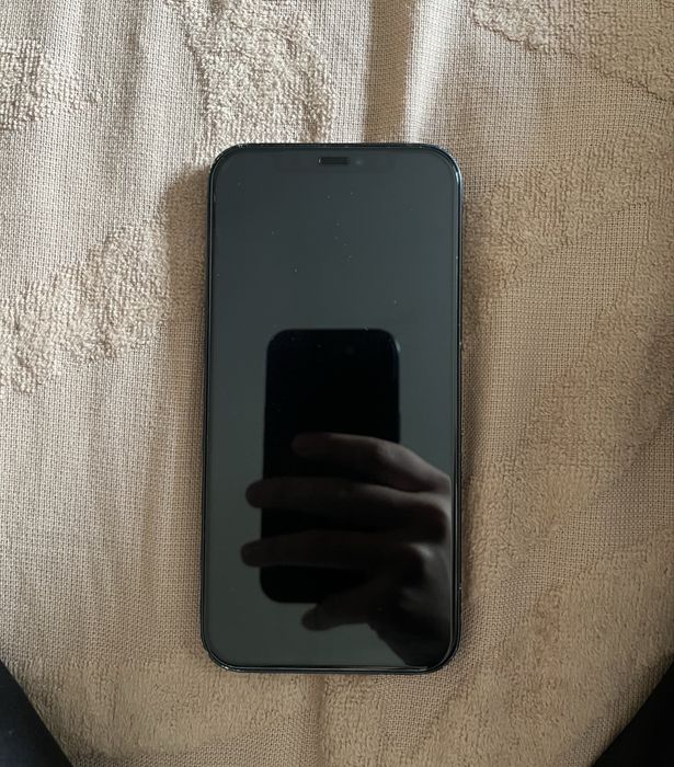 iPhone 12 (без коробки) АКБ 100%
