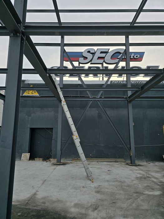 Vand structura metalica 10×30