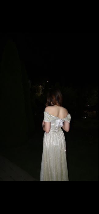 Платье на выпускной и тд