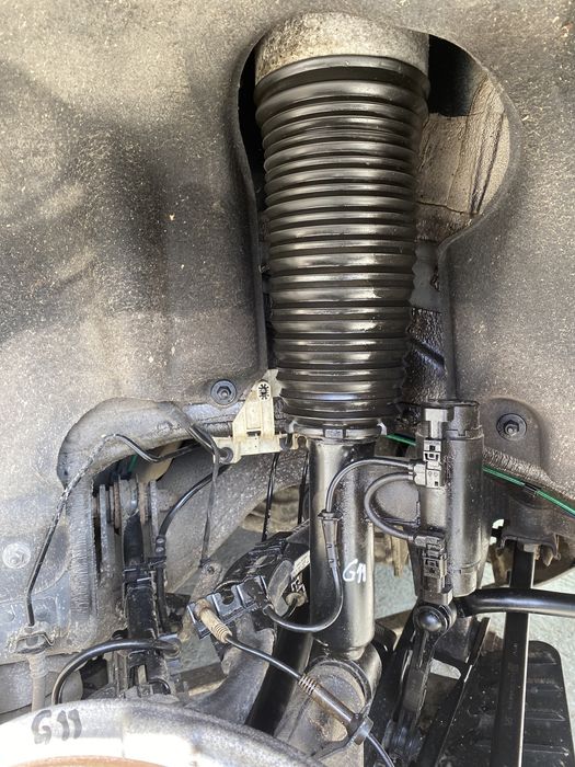 Fuzetă stânga spate BMW seria 7 G11