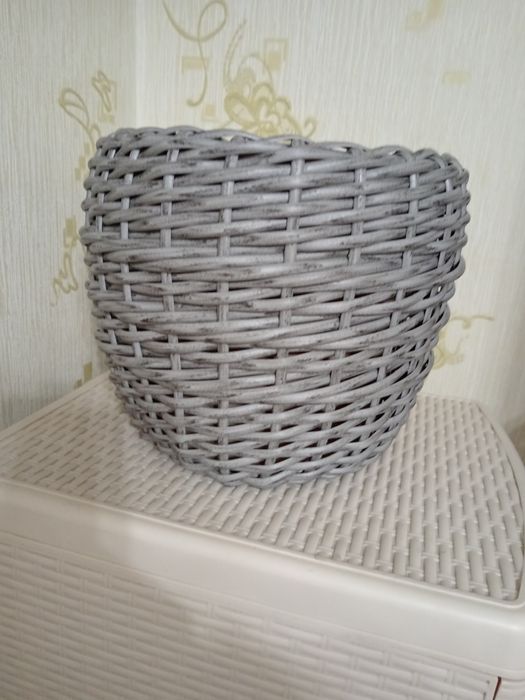 Кашпо из ротанга