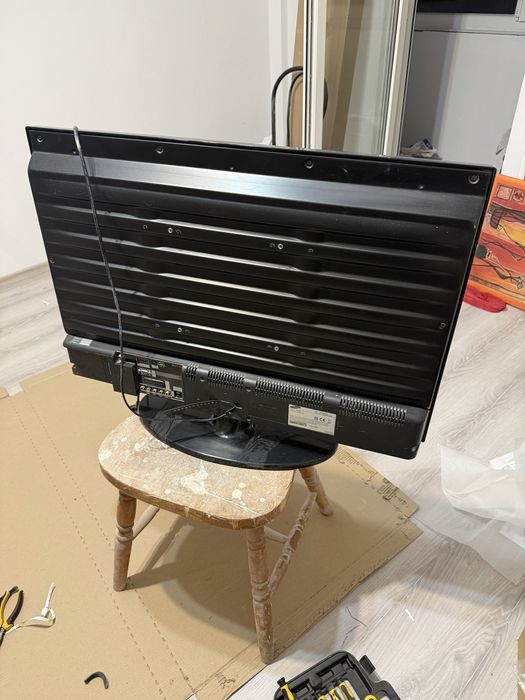Tv samsung lcd 37 CM