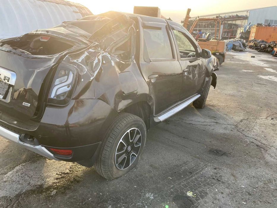 Renault Duster 2.0 4WD АКПП Рено Дастер 2016 год