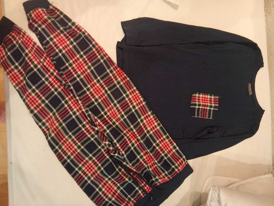 Пижами за момче 8-9 г.- 5 евро.