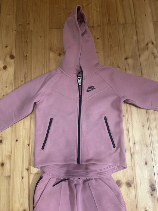 Детски спортен екип Nike-128-137 см.