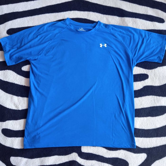 UNDER ARMOUR L КАТО НОВА оригинална тениска UA фланелка jersey T-shirt