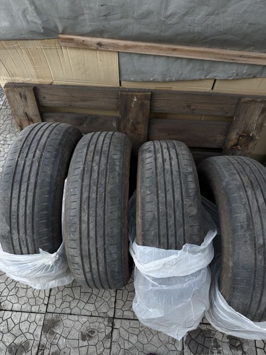 Резина Нексен б/у , 215/65/16