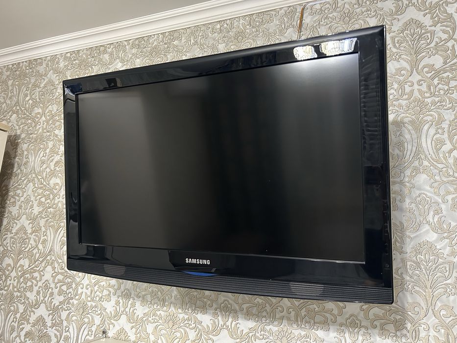 Телевизор SAMSUNG