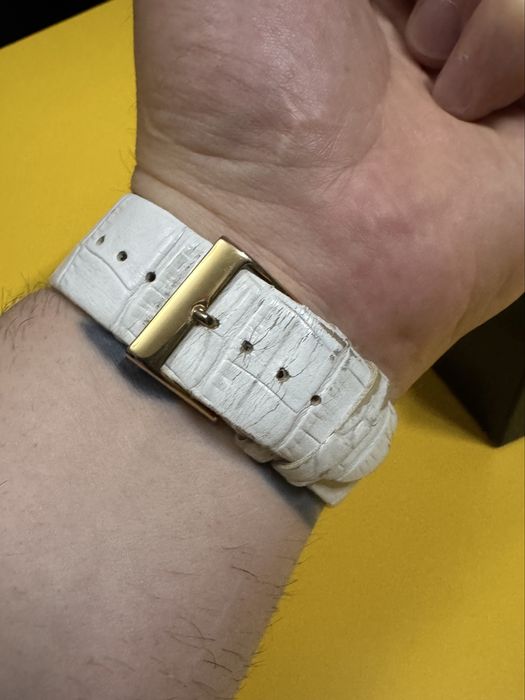 GUESS Watch White Gold-tone Unisex/Women