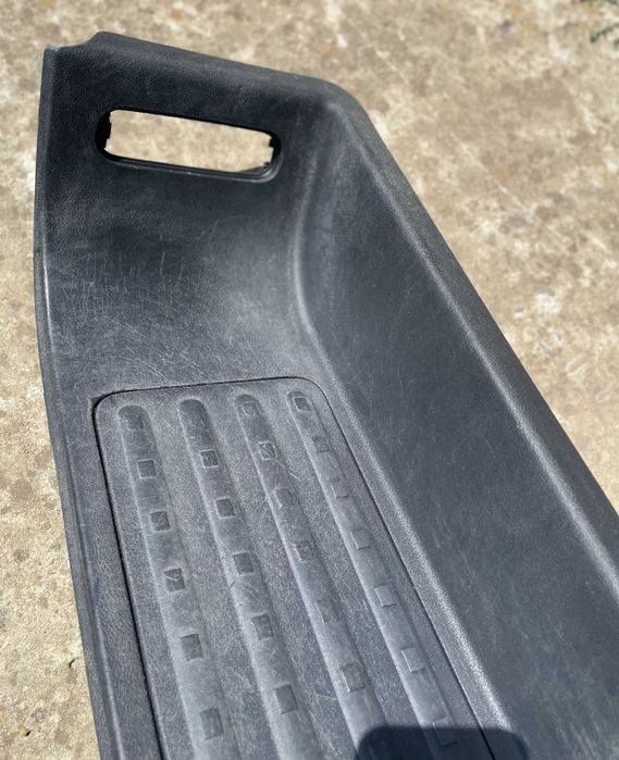 Insertie plastic treapta VW Multivan T6