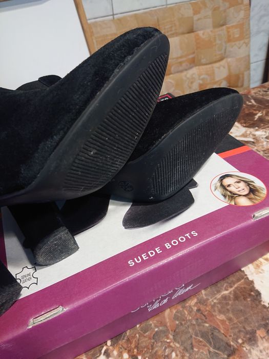 Botine negre cu toc dama piele întoarsă