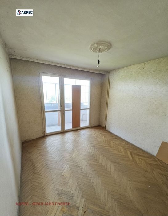 Продава се Тристаен апартамент в Плевен, Дружба 3 - 85 кв.м за 1000 €/кв.м - Снимка #1