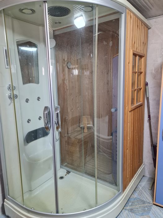 Душевая кабина с парилкой