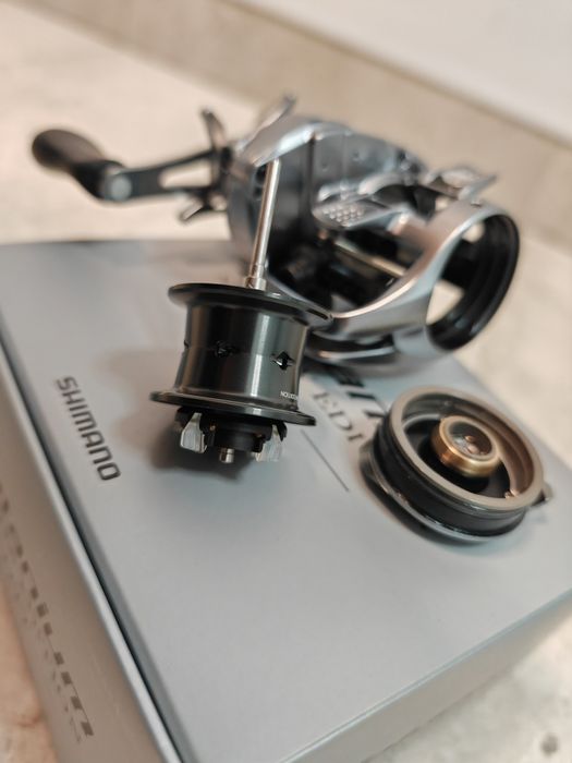 Mulineta cast Shimano 22 Metanium Shallow Edition Left 6.2