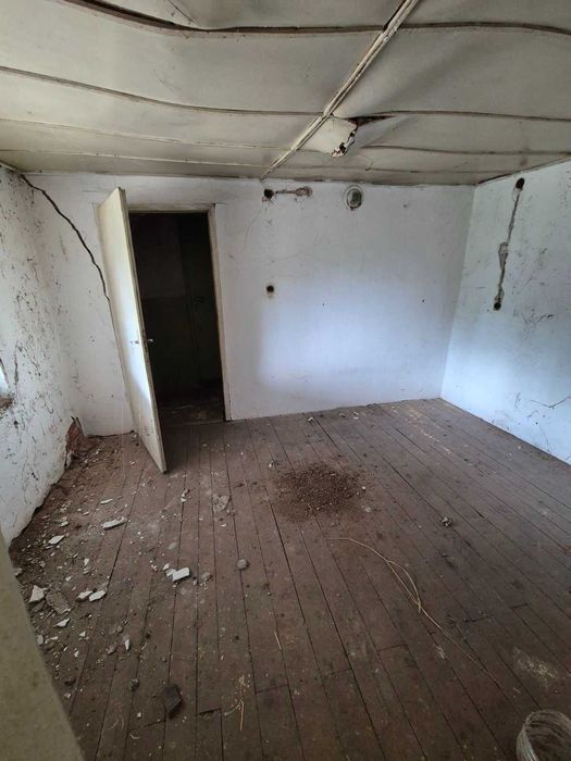 Продава се Къща в с. Бреница, Област Плевен - 100 кв.м за 123 €/кв.м - Снимка #11