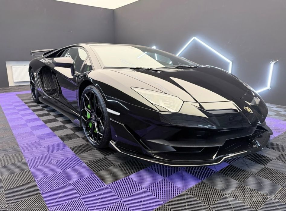 Lamborghini Aventador SVJ