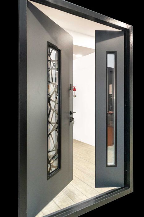 Usa intrare casa Fort P