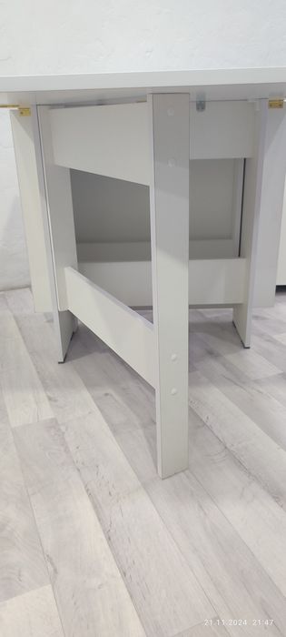 Стол- книжка раскладной СРОЧНО