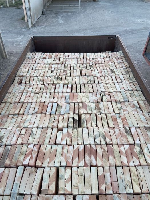 Кирпич/женный/стандарт