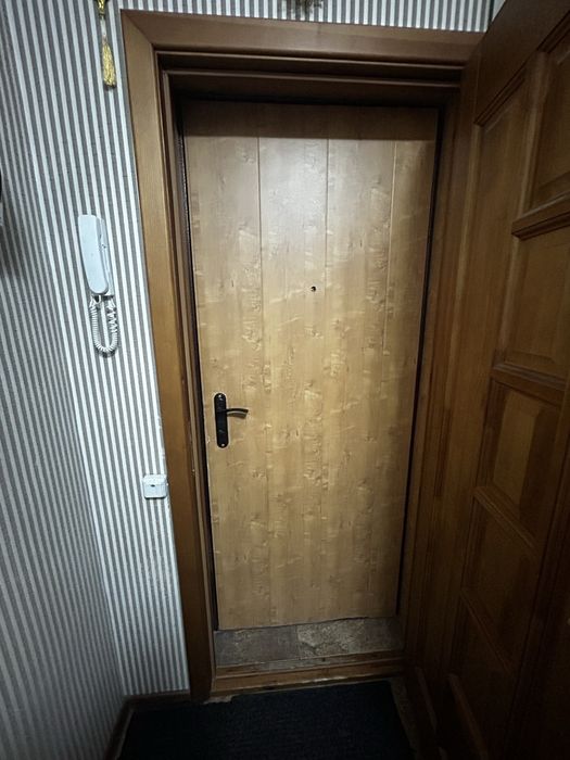 Продам дверь входная