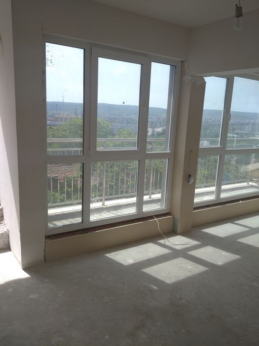 Продава се Двустаен апартамент в Варна, Погреби - 75 кв.м за 1467 €/кв.м - Снимка #11