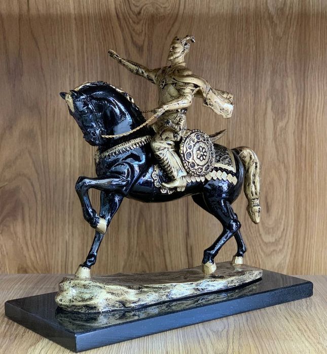 Стаэтуетка Амир Тимур  из бронза  лотона  СЕРЬЁЗНО падрок Боссы